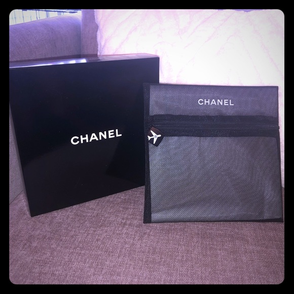 CHANEL Handbags - Chanel new with box cosmetic pouch